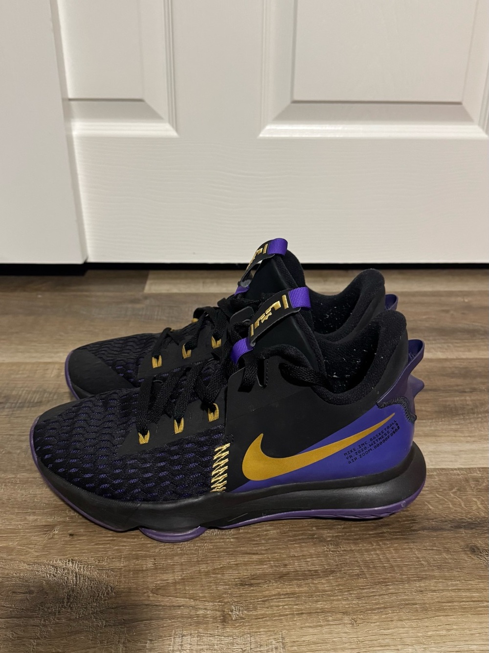 Men’s Nike Lebron Witness 5 “Lakers”